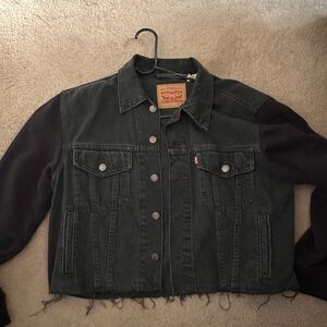 Levi's Hybrid frayed hem Trucker Denim Jacket Black size large new w/o tags